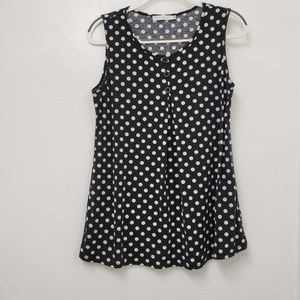 Cute Black & White Polka Dot Sleeveless Tunic.